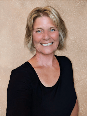 Tammy professional headshot 2
